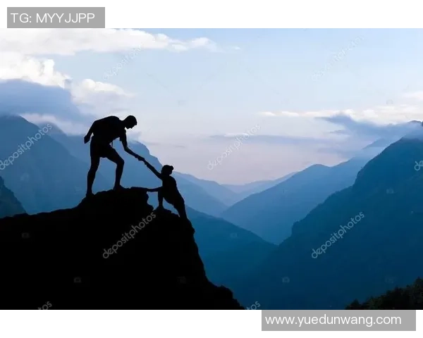 南京攀岩队的团队协作探讨与攀岩技巧提升的关系分析 南京攀岩队的团队协作探讨与攀岩技巧提升的关系分析