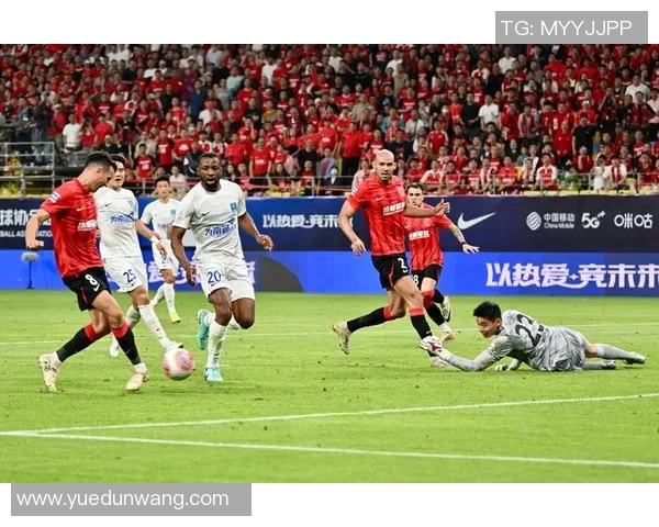 成都足球队防守分析：优缺点与未来改进方向探讨